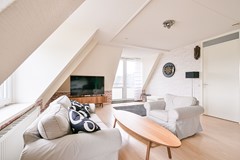 Woonkamer vanaf raamzijde.jpg